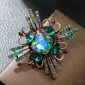 Elegant Emerald Floral Brooch